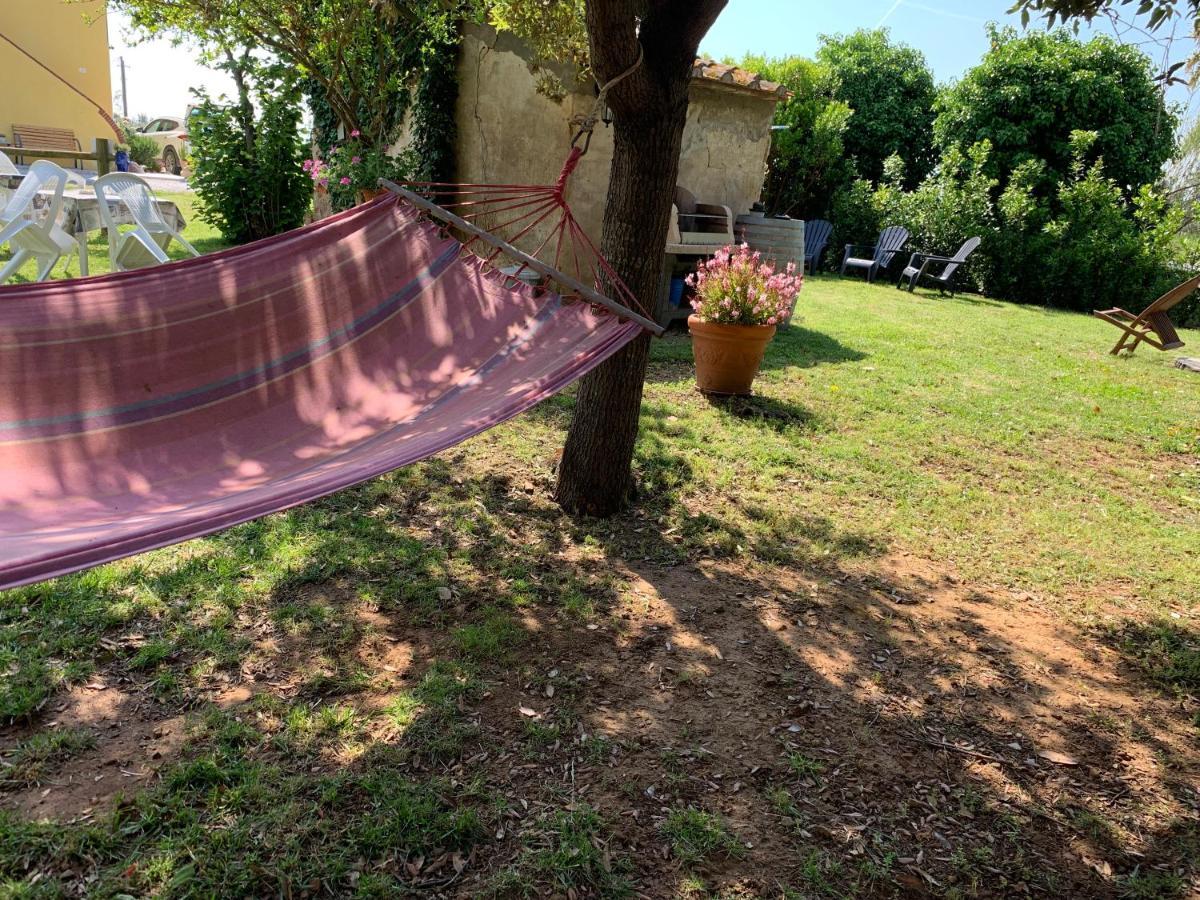 La Nana Gialla Riotorto Luaran gambar