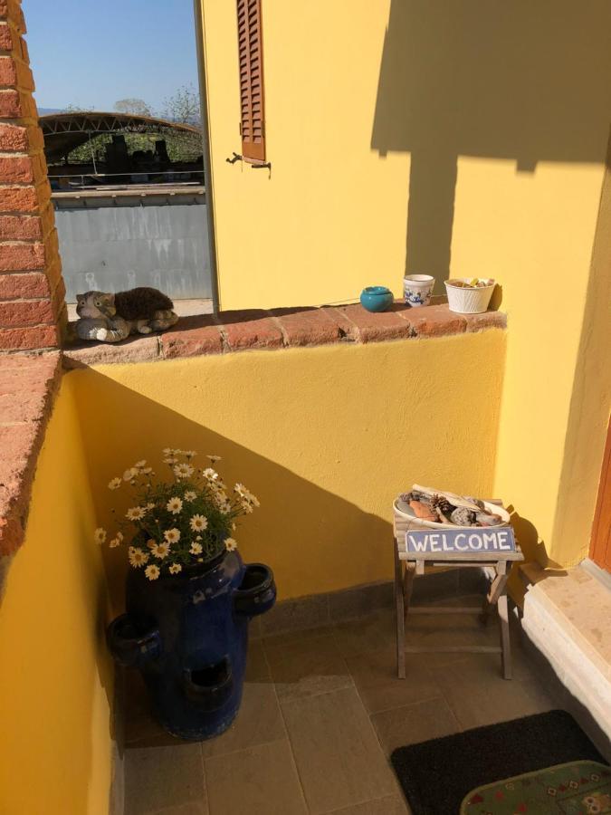 La Nana Gialla Riotorto Luaran gambar